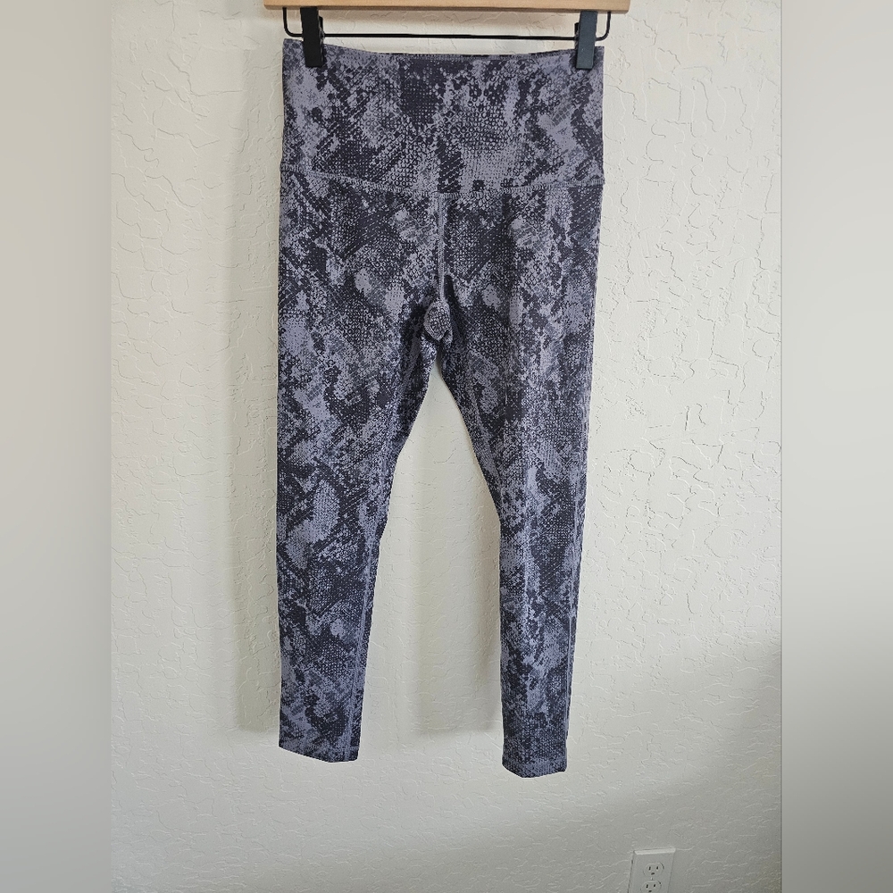 Zella Women's High Waist Leggings Small‎ Gray Black Snakeskin Print Stretch Yoga